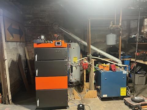 UNI 95 wood boiler, 330K BTU