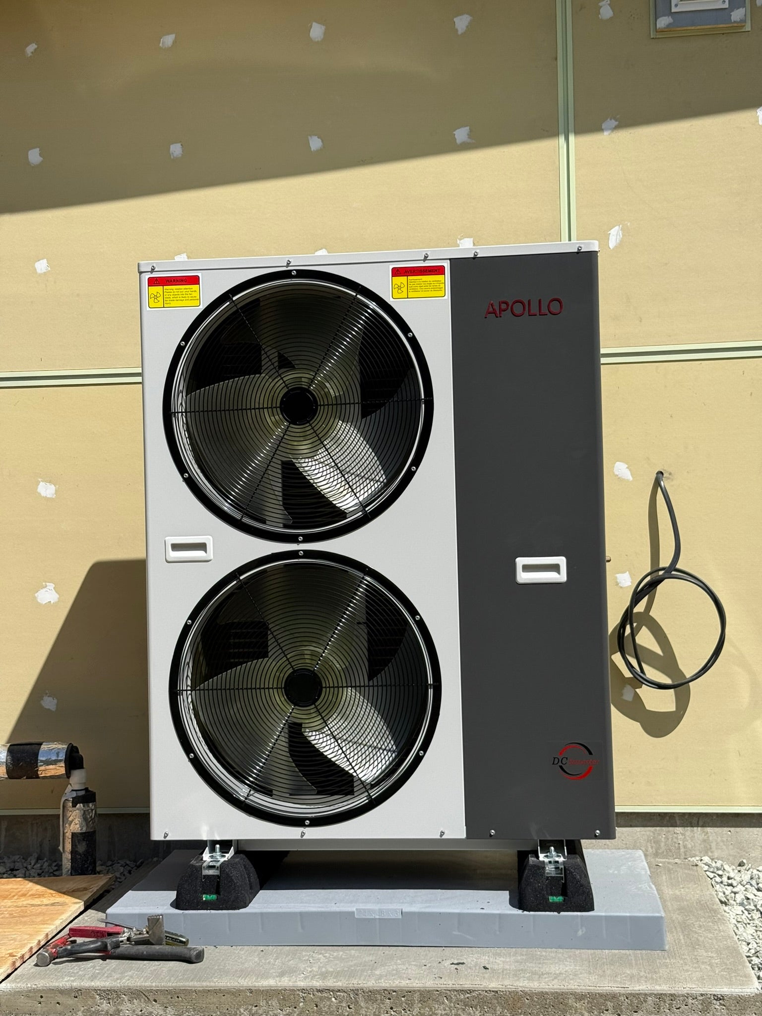 APOLLO Commercial Heat Pump - 72k btu / 6 ton - Air to Water - EVI Inverter DC technology