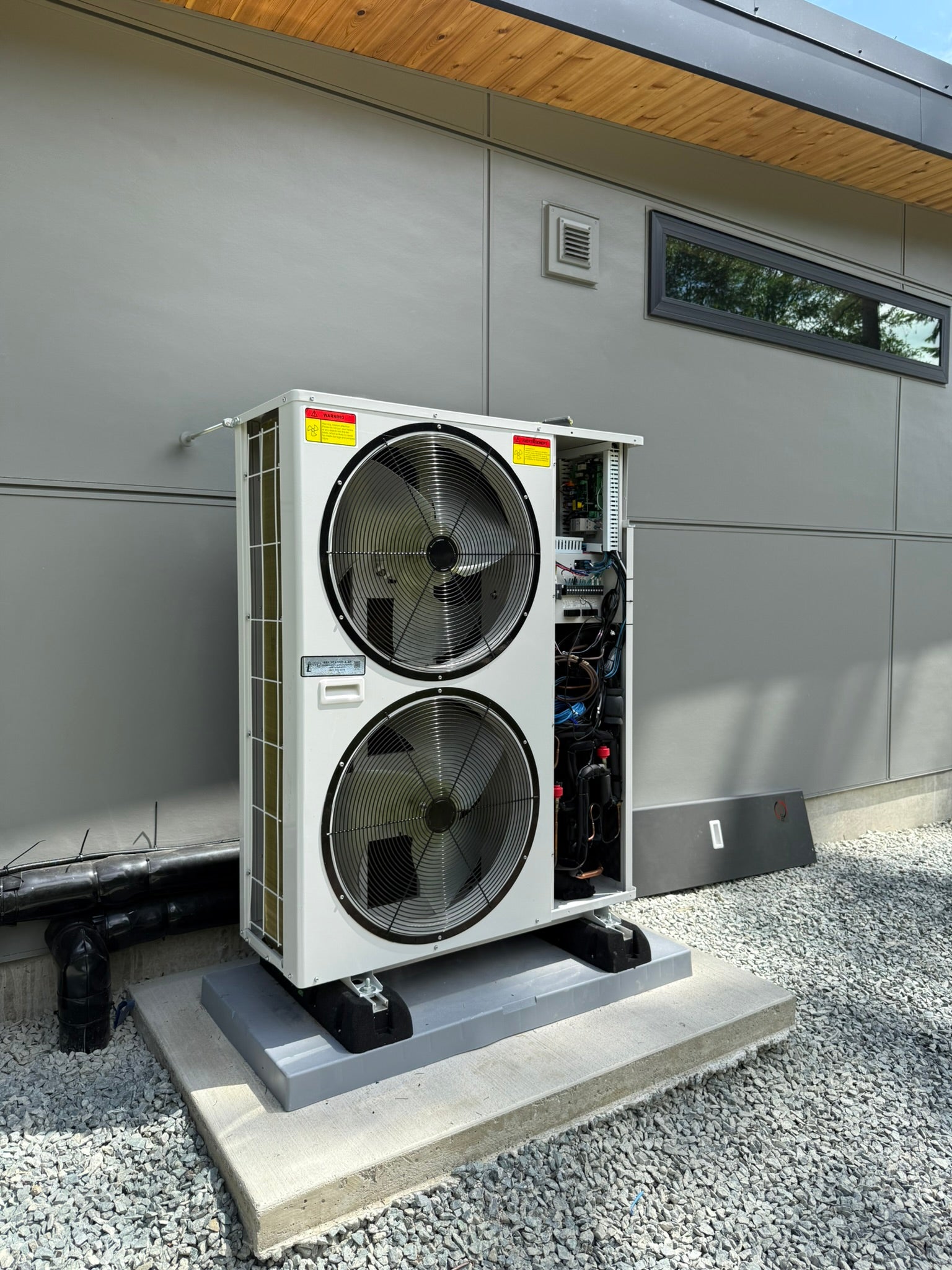 APOLLO Commercial Heat Pump - 72k btu / 6 ton - Air to Water - EVI Inverter DC technology
